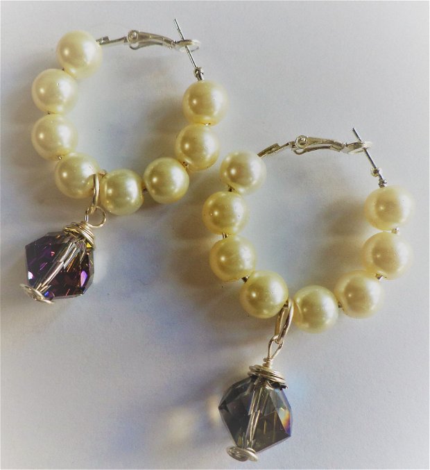 Cercei handmade din perle si cristale tip swarovski