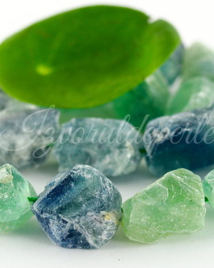 Fluorite 15~20x14~18x10~14mm (1)