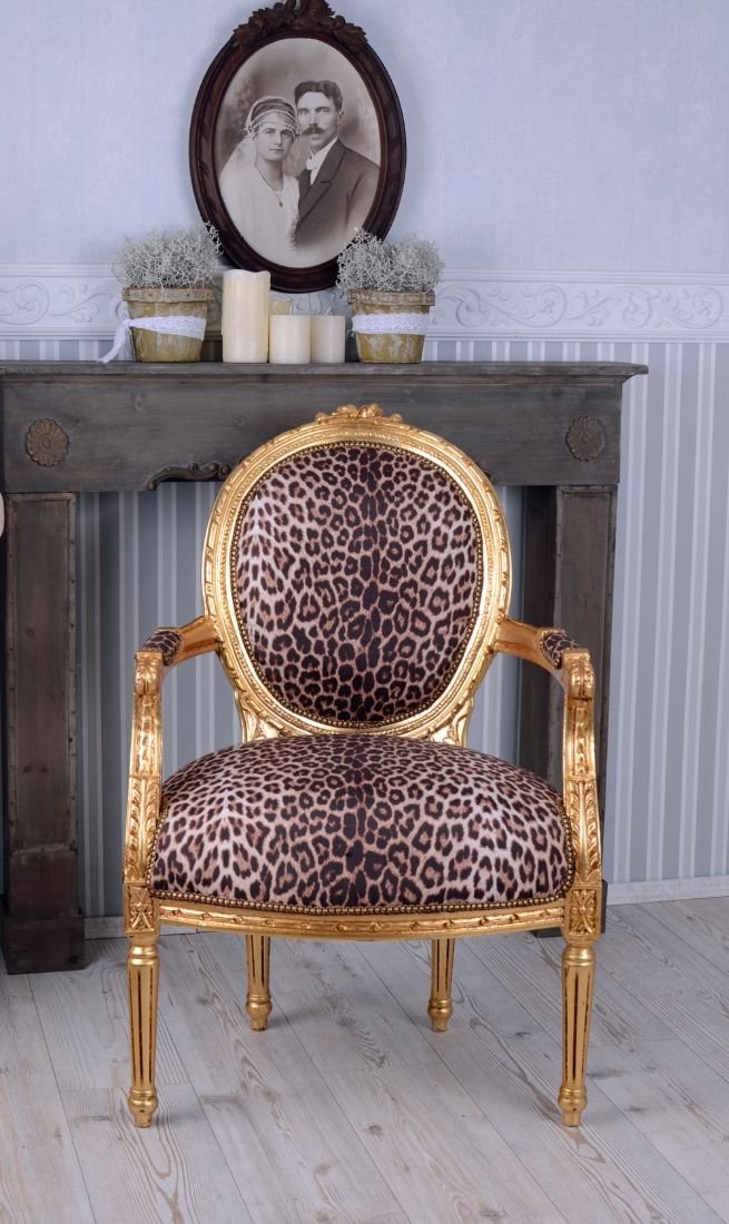 Semifotoliu din lemn masiv auriu cu tapiterie leopard