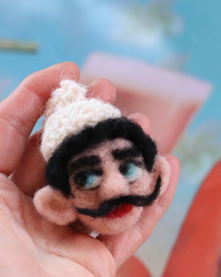 Brosa/ornament `Mustaciosul`