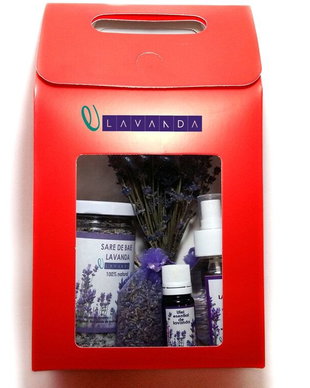 Pachet cadou cu produse din lavanda