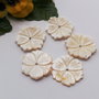 Pandant floare shell
