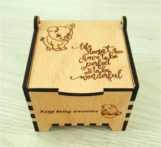Cutie de lemn pentru bijuterii "Keep being awesome"
