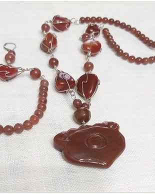 SET-PURPLE AVENTURINE SI AGATE MARONII