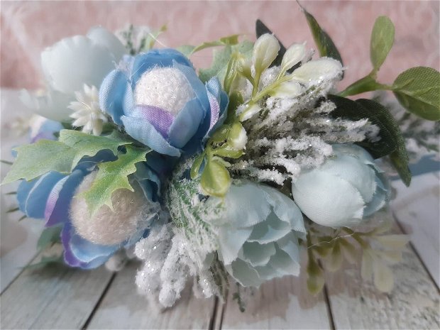 Coronita pentru fete cu flori bleu/argintiu