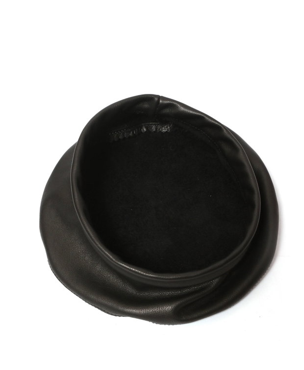 Bereta din piele neagra