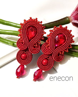 Cercei rosii, Cercei pe lob, Cercei soutache