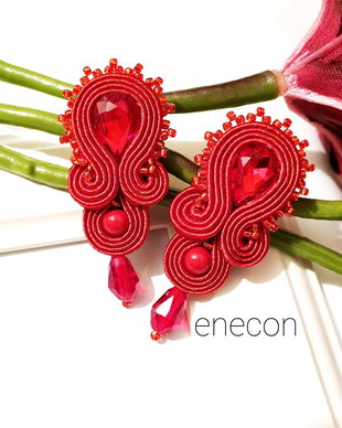 Cercei rosii, Cercei pe lob, Cercei soutache