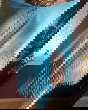 ESARFA TRIUNGHIULARA  CU FRANJURI DE MATASE  MINUNAT