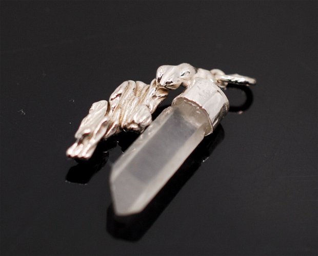 Pandantiv argint 925 cu un cristal de cuart