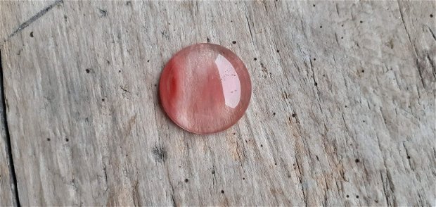 Cabochon Cuart cherry, 25 mm