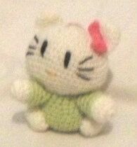 Hello Kitty cu rochita vernil 10 cm