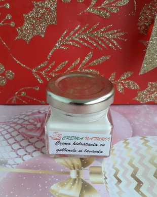 Crema intens hidratanta cu apa de trandafiri si lavanda