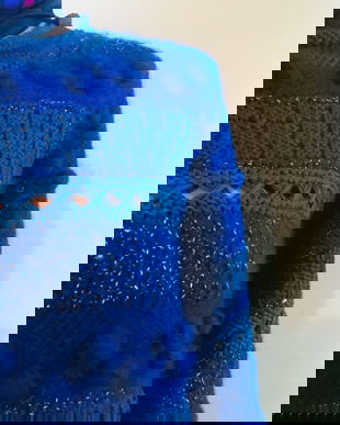 Reducere de Ianuarie- pulover cu bumbi