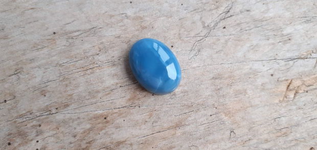 Cabochon opal albastru african 21x16x8 mm