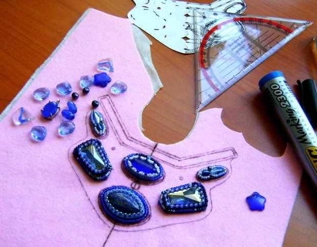 Oferta ! SAFIR / Lapis Lazuli , calcedonii - colier brodat, antichitati recreate, podoabe pe viata
