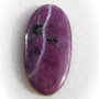 Cabochon rubin- zoisit (INDIA - lucrat manual) subtire aprox 35x16.5x4 mm