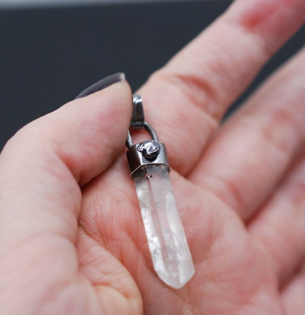 Pandantiv cristal cuart natural