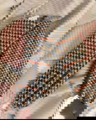 manusi  noi  deosebite