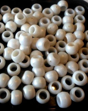 Margele plastice rondele alb mat