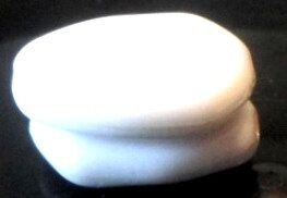 Margele plastice oval neuniform plat alb