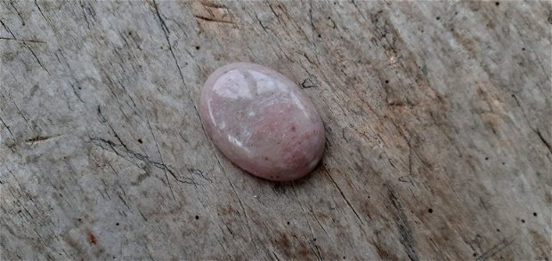 Cabochon rodonit roz, 30x22 mm