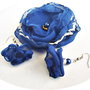 set cu flori albastre