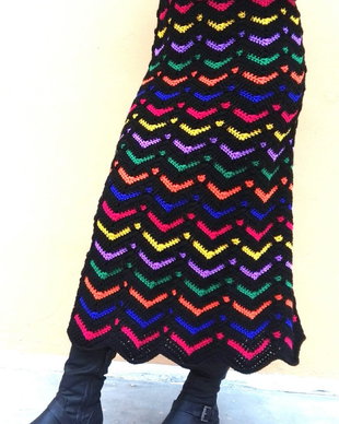 Fusta lunga neagra crosetata cu model zig-zag multicolor, handmade