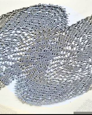 mileu gri  dantela crosetata manual