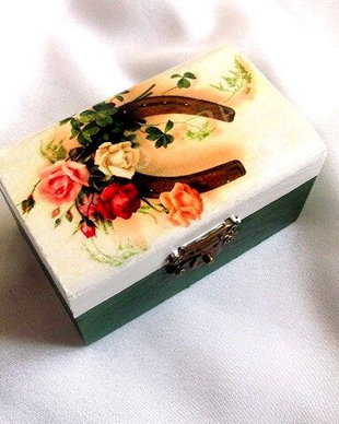 Cutie din lemn decorata 38273