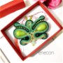 Brosa verde fluture, Brosa soutache