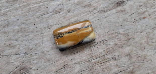 Cabochon jasp mookaite, 25x17x4 mm