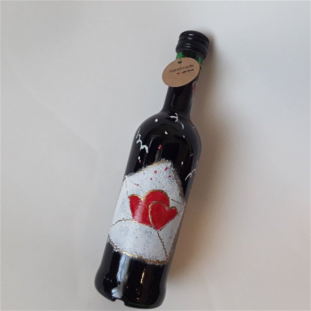 Sticluță cu vin rosu pictată și personalizata la cerere