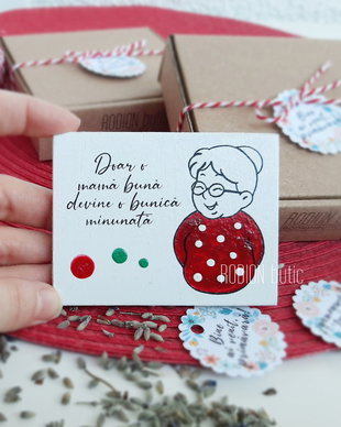 Martisor bunica magnet pictat manual personalizat cu mesaj