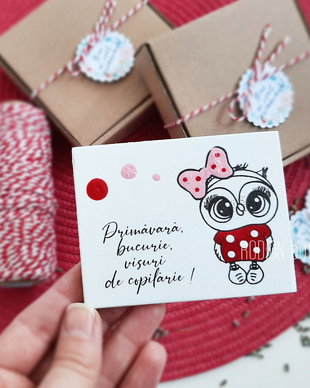 Martisor bufnita magnet pictat manual cu mesaj