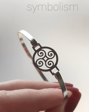 Brățară fixă din argint 925 cu simbol stilizat Triskelion&Cruce