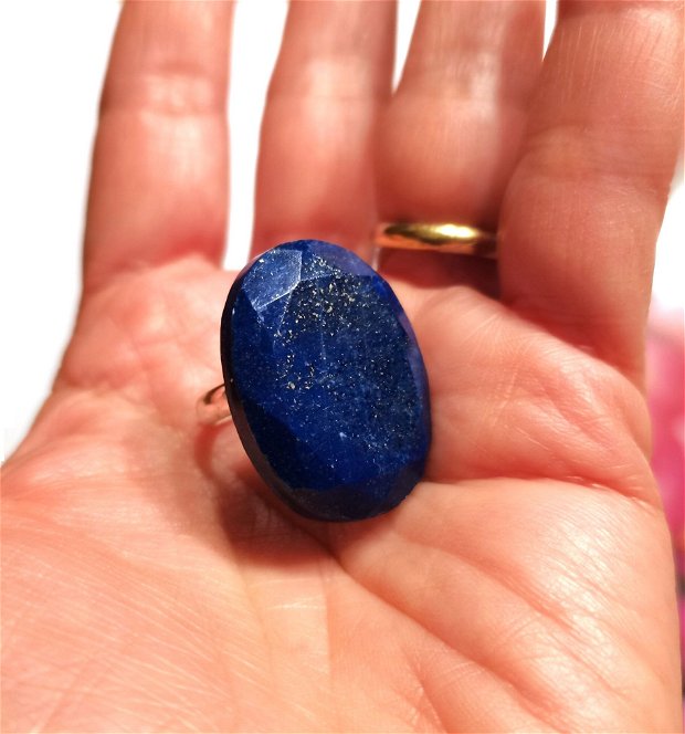 Inel Lapis lazuli fatetat si Argint 925 - IN877 - Inel albastru reglabil, cadou sotie, cadou aniversare, cadou 8 martie, cadou Valentine's Day, cadou Craciun, cristale vindecatoare, cristaloterapie, cristale de colectie