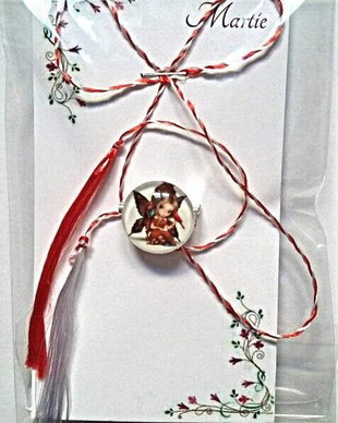 Brosa martisor cabochon sticla 14mm zana cu pasare