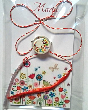 Brosa martisor cabochon sticla 14mm fluturi