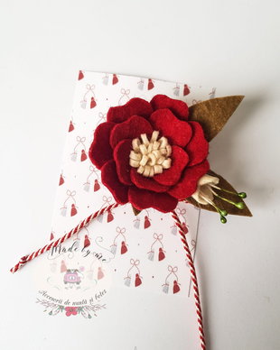 Martisoare tip brosa florale