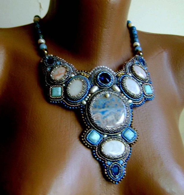 Retinut Miha ! Colier statement SUBLIM , podoabe pe viata, vintage recreat