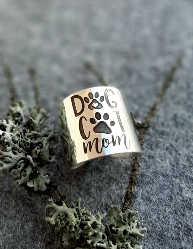 Inel/verighetă lată cu mesaj personalizat DOG CAT MOM