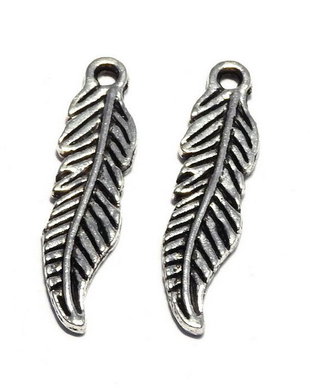 Pandantiv metalic, argintiu antichizat, pana,23x6 mm