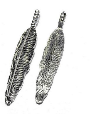 Pandantiv metalic, argintiu antichizat, frunza, 80x14 mm