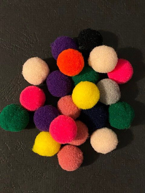 (25buc) pom pom - model 05