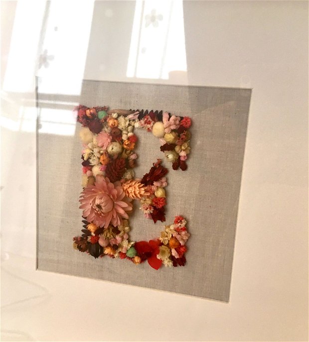 Tablou cu monograma florala