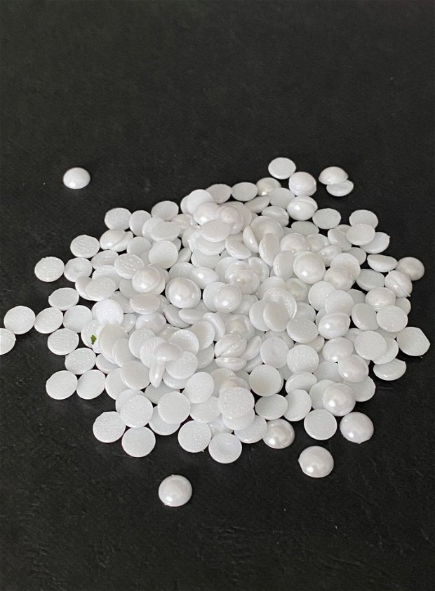 LPE501 - (100 buc) perle albe jumatati