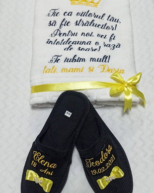 Set Halat din satin lycrat+papuci si prosop pentru Majorat