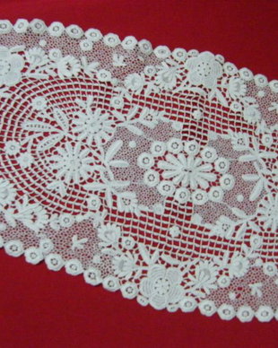 Mileu dantela 63/22 cm