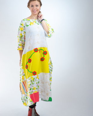 O rochie, mai multe flori și o primăvară colorată